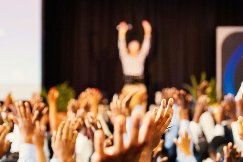 Do you need influencers at a B2B event?